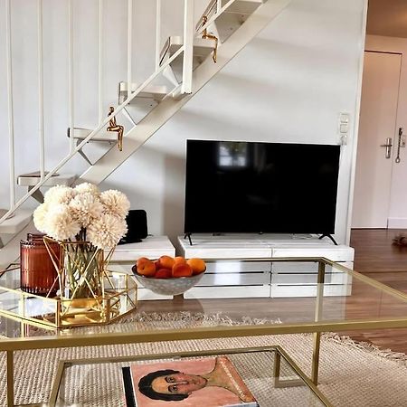 Bali Home Stylische Wohnung Mit Terrasse Schönefeld Esterno foto