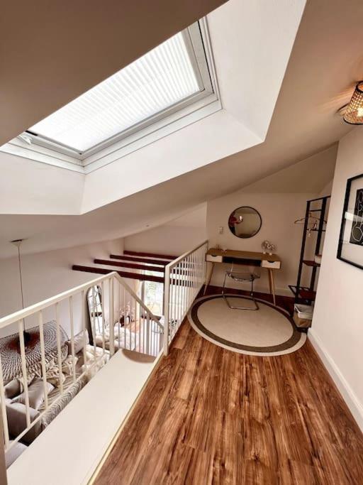 Bali Home Stylische Wohnung Mit Terrasse Schönefeld Esterno foto