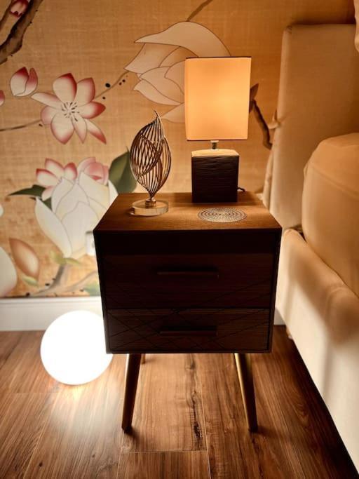 Bali Home Stylische Wohnung Mit Terrasse Schönefeld Esterno foto