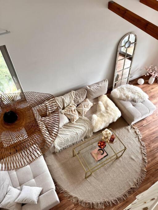 Bali Home Stylische Wohnung Mit Terrasse Schönefeld Esterno foto